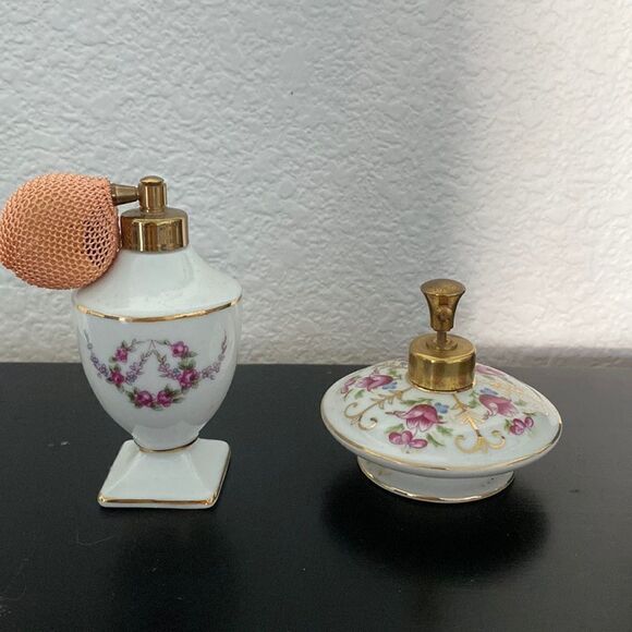 Vintage Perfume Atomizer with Floral Design - Picture 1 of 8